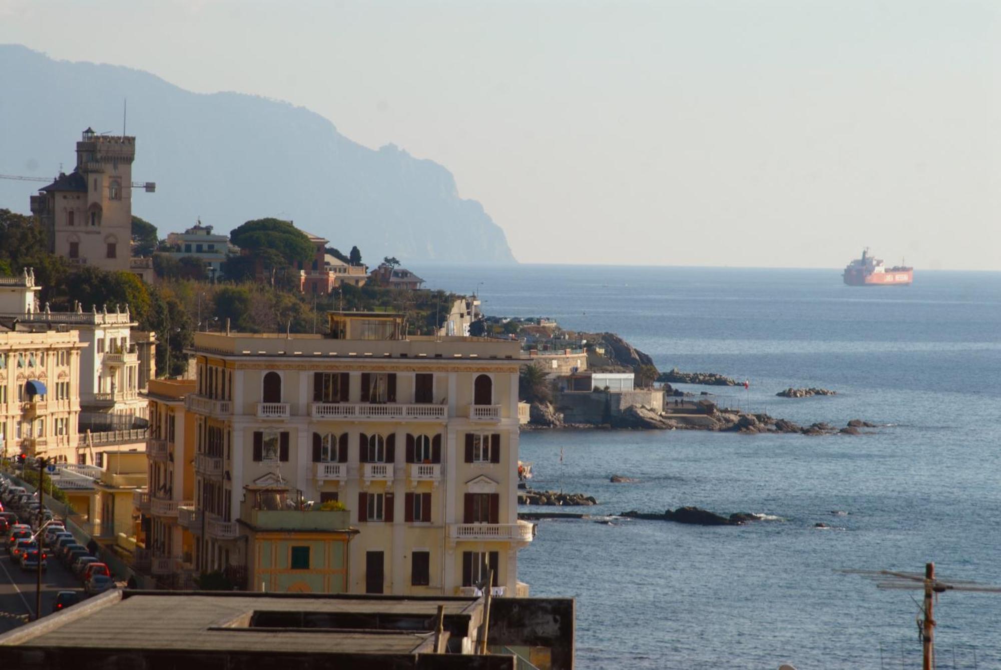 Hotel Tirreno เจนัว ภายนอก รูปภาพ
