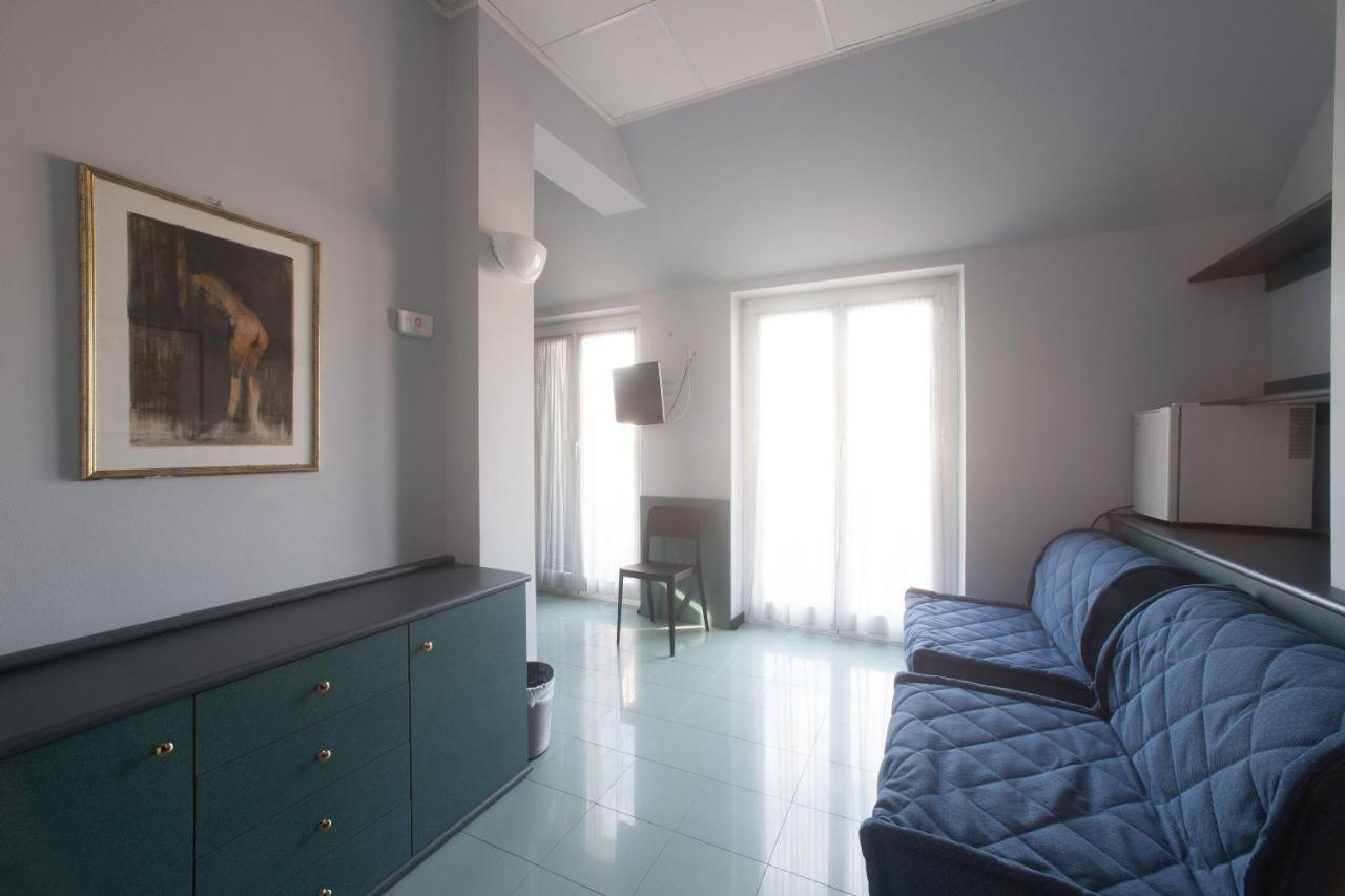 Hotel Tirreno เจนัว ภายนอก รูปภาพ