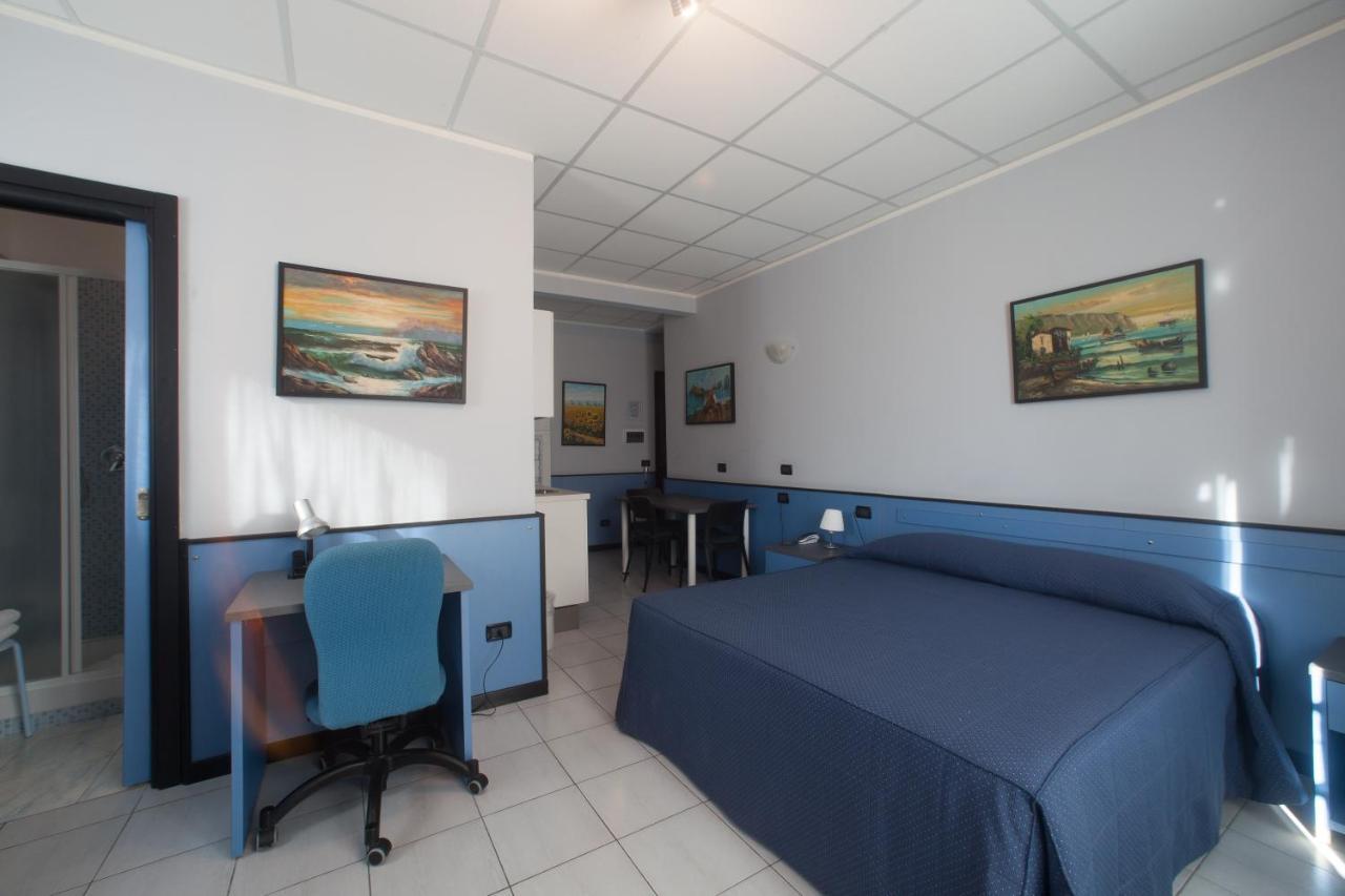 Hotel Tirreno เจนัว ภายนอก รูปภาพ